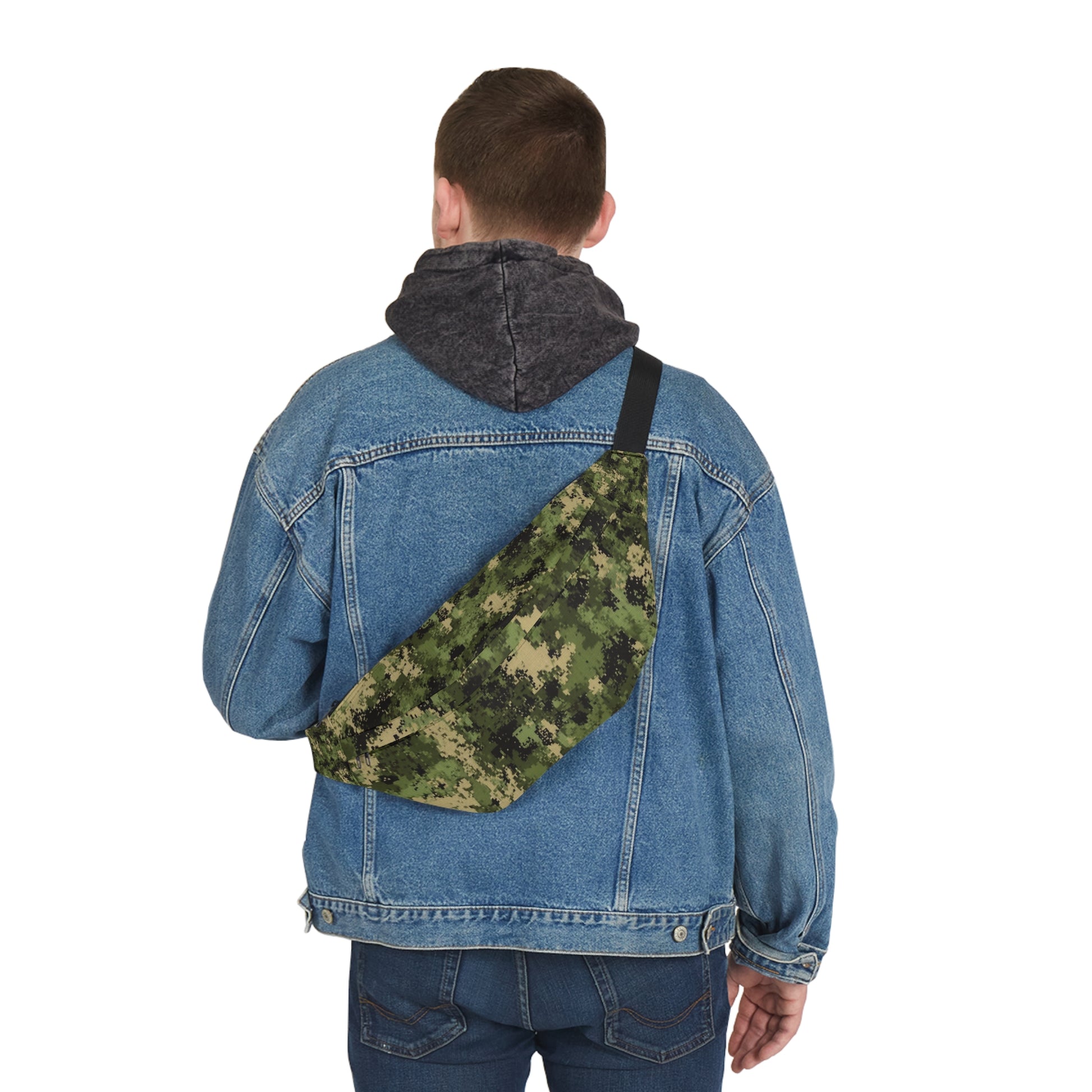 Man wearing military green camo fanny pack crossbody outdoors – hands-free hip bag

