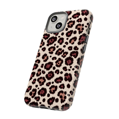 Chic animal print phone case featuring classic leopard spots pattern
