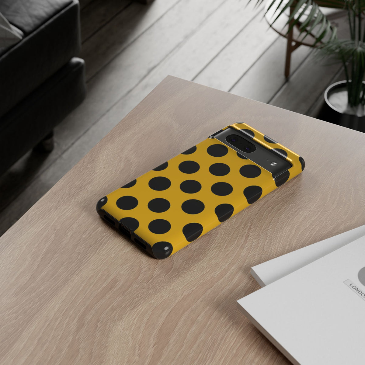 Gelb-schwarze gepunktete Handyhülle | Retro-Schutzhülle für iPhone Samsung Google Pixel