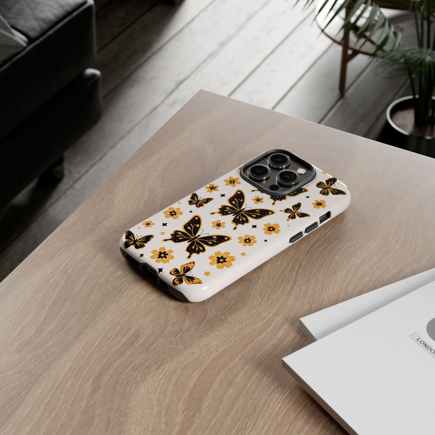 Blumen Schmetterling Robuste Handyhülle – Gelb-Schwarze Schmetterlinge Design Schutzhülle für iPhone, Samsung Galaxy & Google Pixel